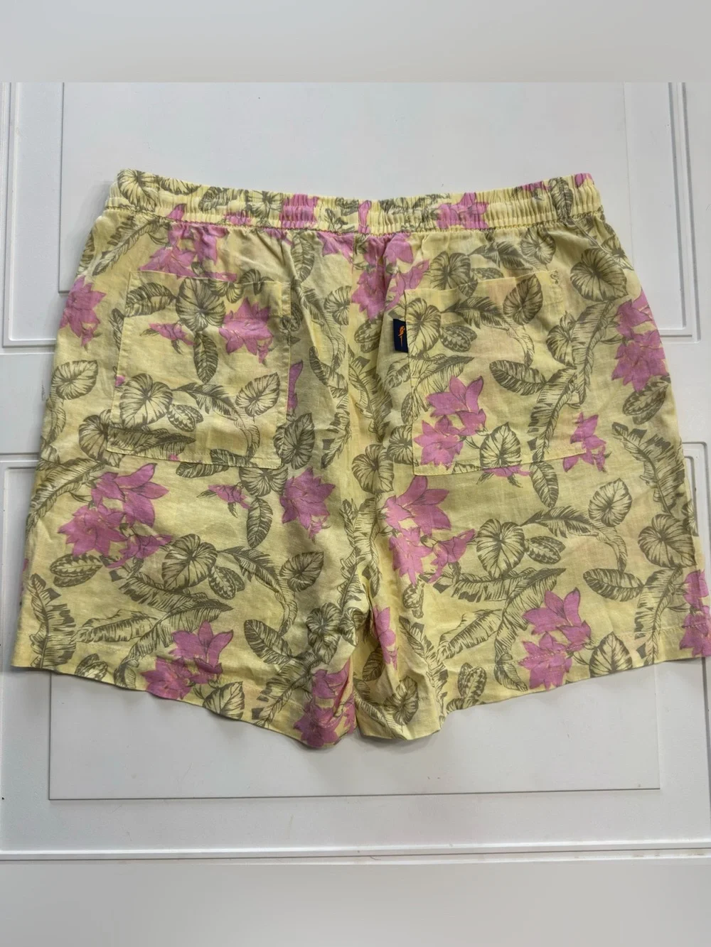 Margaritaville Island Reserve Women’s Sz M Yellow Tropical Linen Blend Shorts